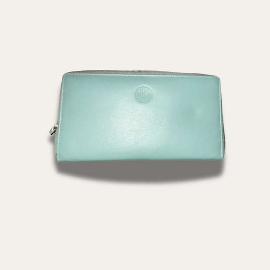 Long Cyan